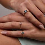 Crocus design with Sapphire