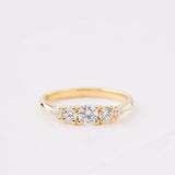 Ripple design with Natural Diamonds