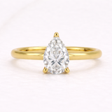 Star design with Pear Cut Lab Diamond