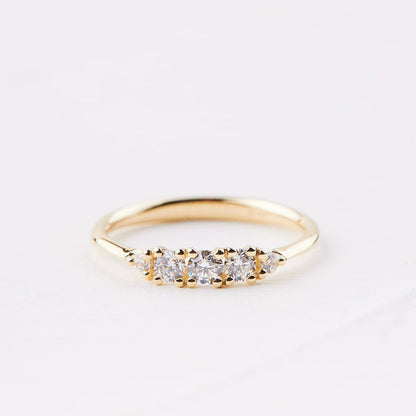 Ripple ring with natural diamonds