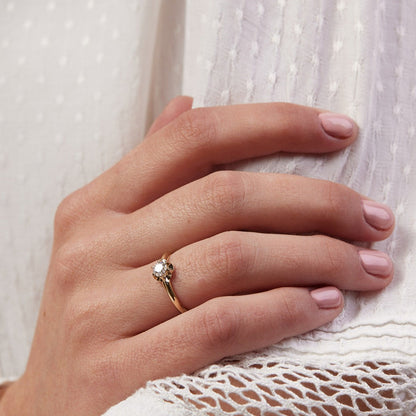 Kahlo ring set with a quarter carat natural diamond