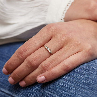 Ripple ring with natural diamonds