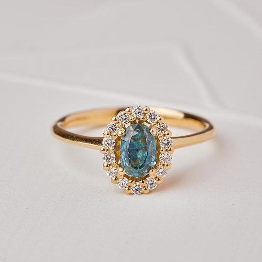 טבעת נימפאה כחולה עם אבן ספיר ויהלומים
