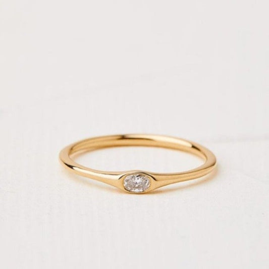 טבעת מעגל החיים עם יהלום אובל