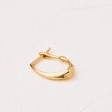 Almond design earring made of gold