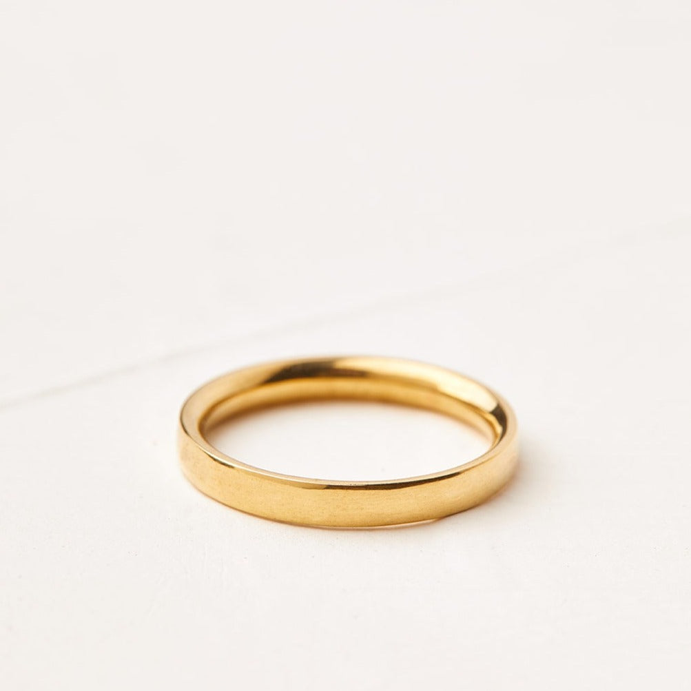 Ella model gold wedding ring