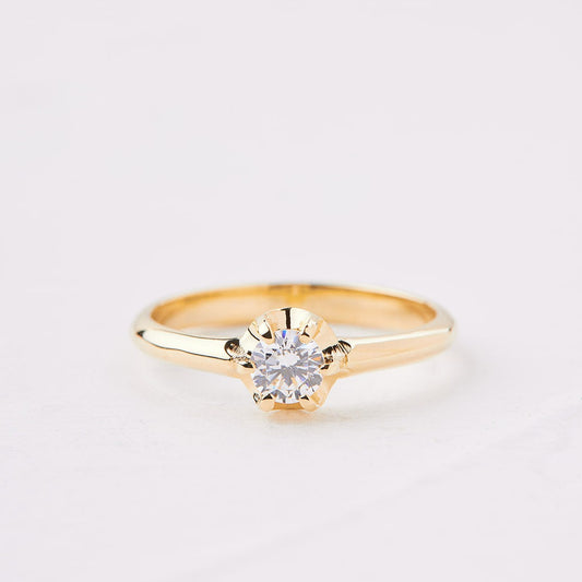 Kahlo ring set with a quarter carat lab diamond