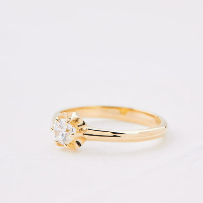 Kahlo ring set with a quarter carat lab diamond