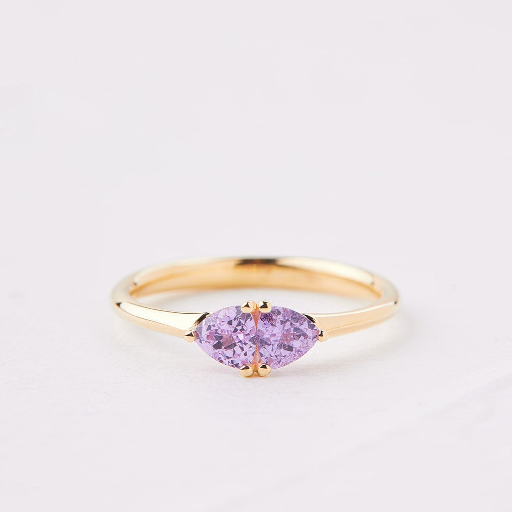 Miro ring set with purple sapphires