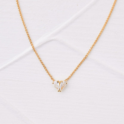 Heart-shaped drop diamond mana necklace