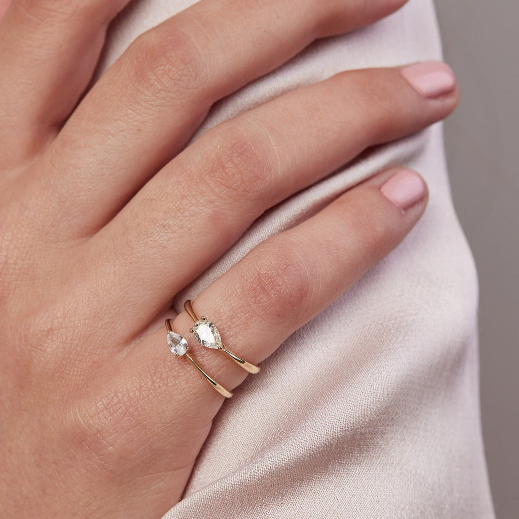 Blue gold ring with a one-third carat laboratory diamond